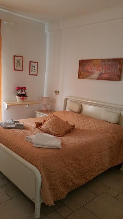 مبيت وإفطار Bella Roma Domus الغرفة الصورة