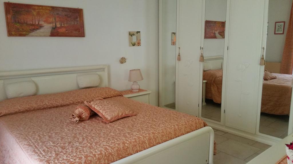 مبيت وإفطار Bella Roma Domus الغرفة الصورة